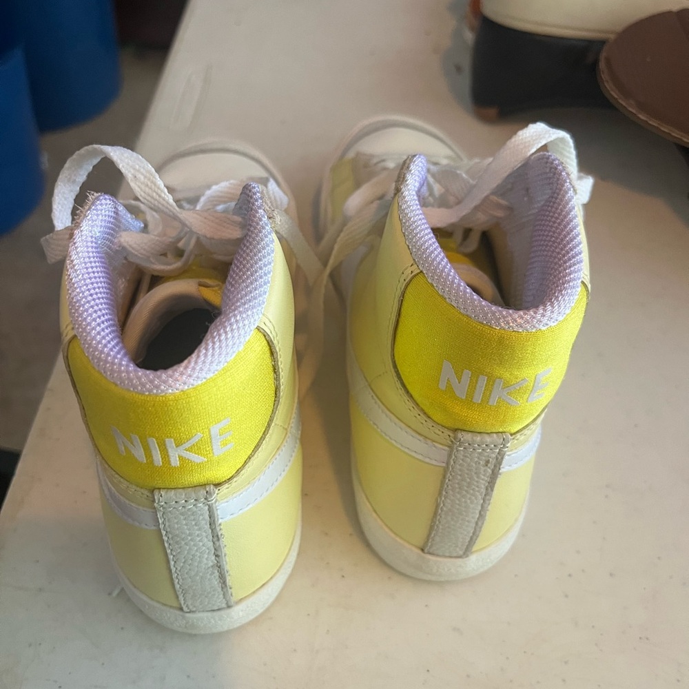 Nike size 6 new condition